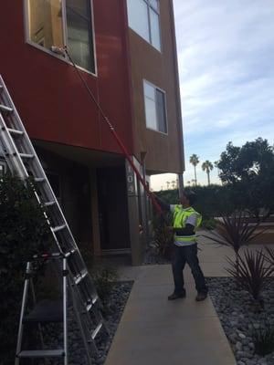 Window cleaning in Oceaside