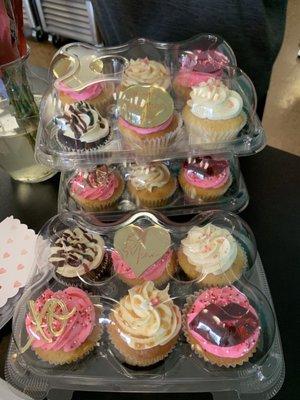 Cupcakes for sale on Valentine's Day!