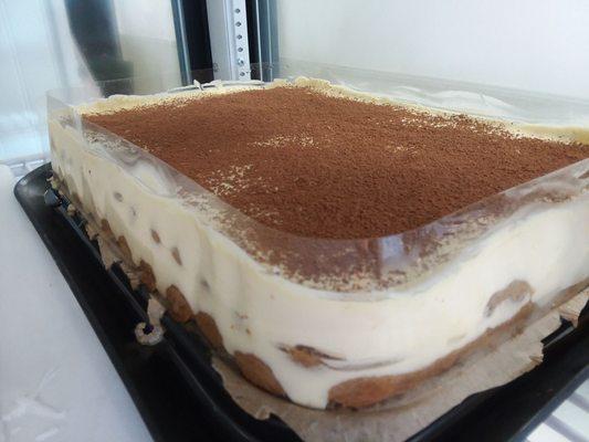 TIRAMISU . DELICIOUS!