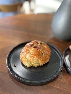 Bacon & chive croissant