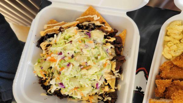 Teri beef nachos