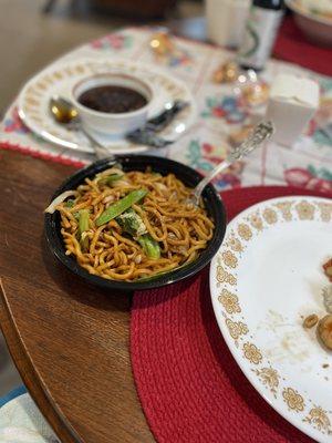 37 vegetable Lo Mein, small -mushrooms +onion +spicy