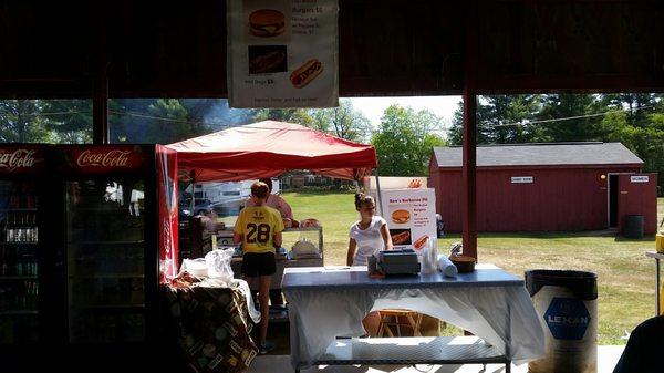 BBQ Pit in Brimfield