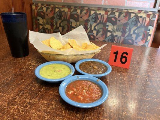 House chips and salsa