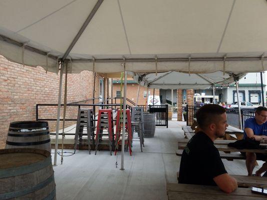 covered patio at Smoketown Beer in Frederick, Md