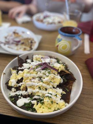 Chilaquiles de mole