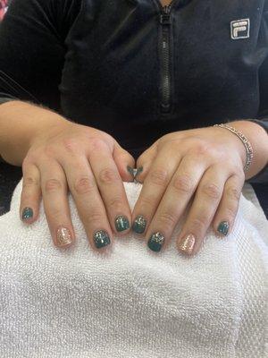 Beautiful Holidays nails. Vivian always the best