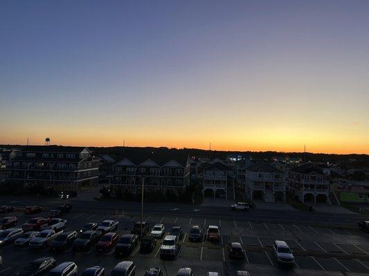 Sunset ("city view" balcony)