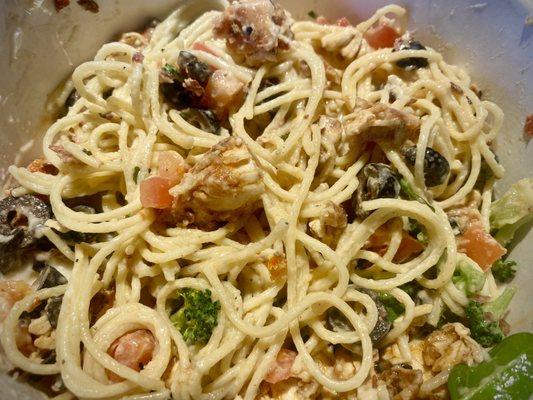 Pasta Carbonara with hot chicken