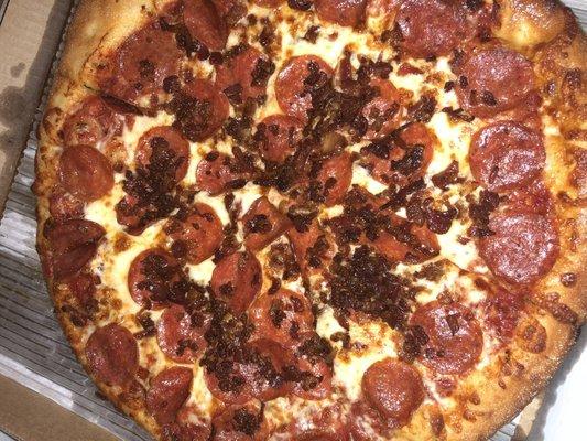 Large pepperoni and bacon