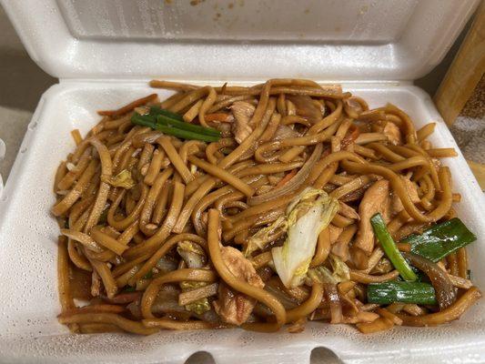 N1. Lo Mein (chicken)