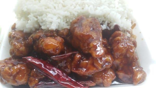 General Tso Chicken lunch special with white rice instead of fried#asyoucansee