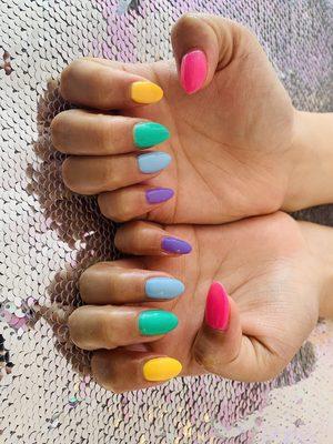 Gel Manicure Rainbow