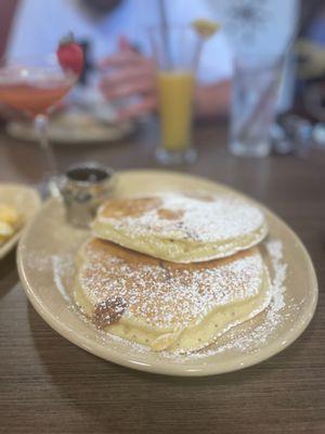 Pancakes with Powdered Sugar