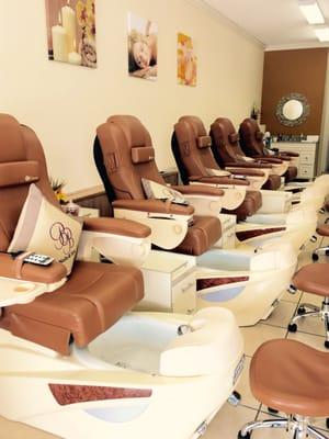 Our salon is newly equipped with modern spa chairs that will bring you the best comfort and relaxation time you have ever experienced.