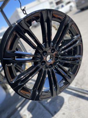 Gloss Black 22 inch Range Rover wheels