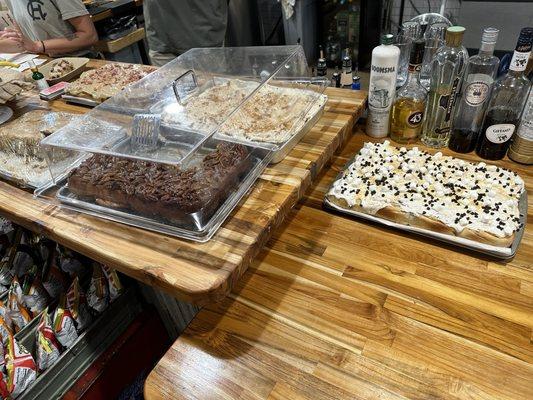 Different varieties of cinnamon rolls