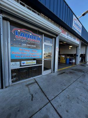 Lander Auto Service