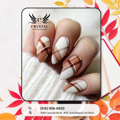 Soft and cozy nail colors are perfect for autumn! Embrace the warmth of the season with these soothing shades.