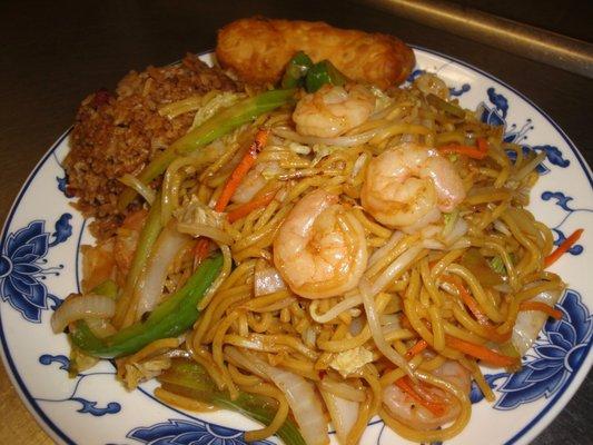 Combination Plate: Shrimp Lo Mein soft noodles (w/ side of pork fried rice and an egg roll)