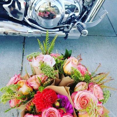 Give fresh flowers a ride