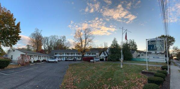 Outside view of Roosevelt Inn