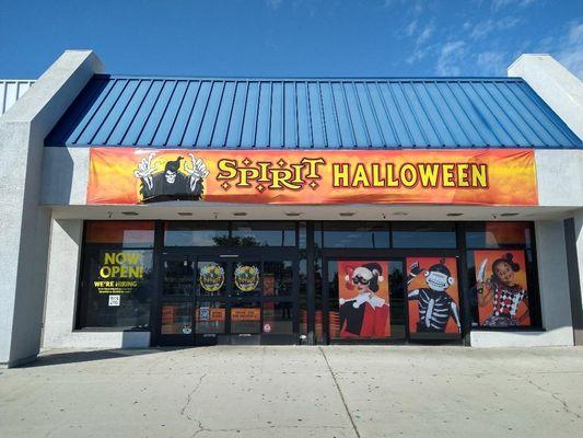 Spirit Halloween Entrance.