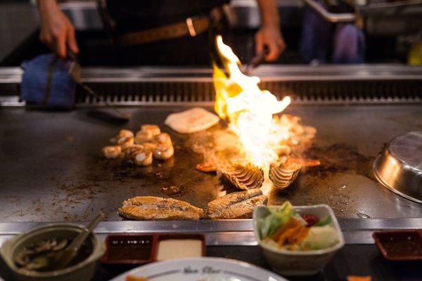 New! Hibachi dining.  http://emullinsphoto.com/