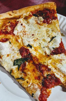 Yummy Margherita pizza