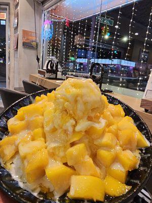 Mango ice  my fav oooo lala