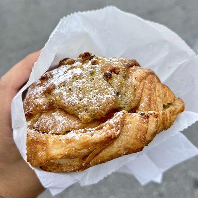 Pistachio Croissant