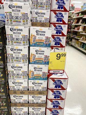 they have the corona refrescas!!