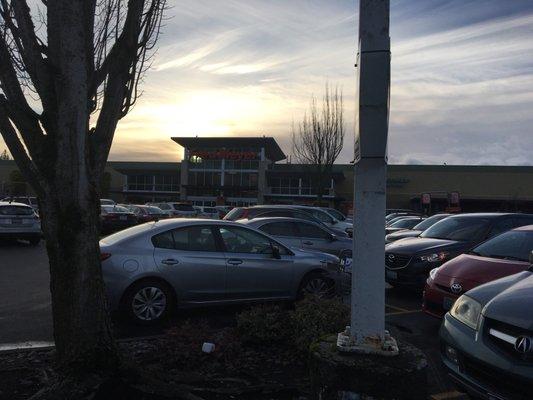 Main entrance of Kirkland Fred Meyer's.