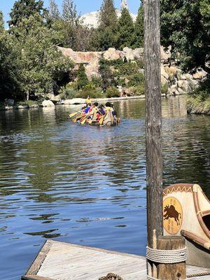 Davy Crockett's Explorer Canoes