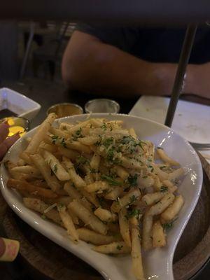 Garlic fries