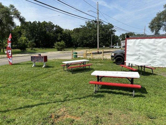 Out door seating with music