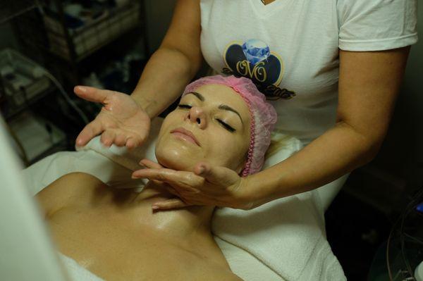 Anti-Aging Face Massage