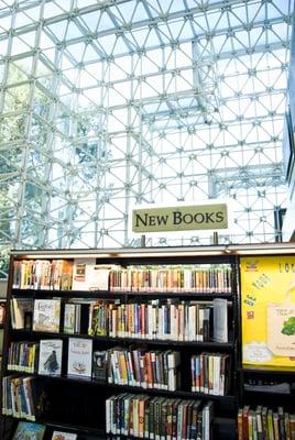 Solarium reading area