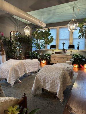 Jade orchid room