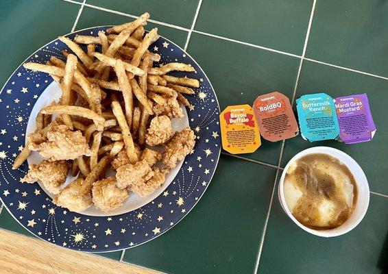 Nuggets, fries, mashed potatoes, 4 sauces!