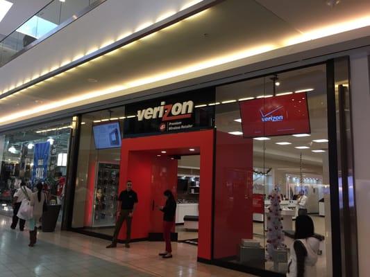 Verizon Stores Project. TVs and Sound.