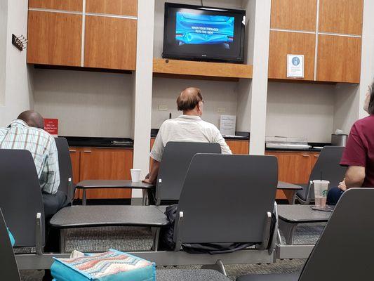 Lounge waiting area at the Toyota service center. Getting an oil change and tire rotation.