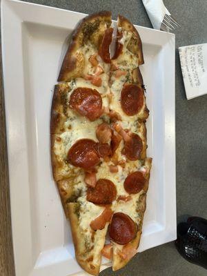 Flat bread pizza