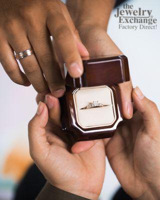 The Jewelry Exchange in Seattle  | Jewelry Store | Engagement Ring Specials