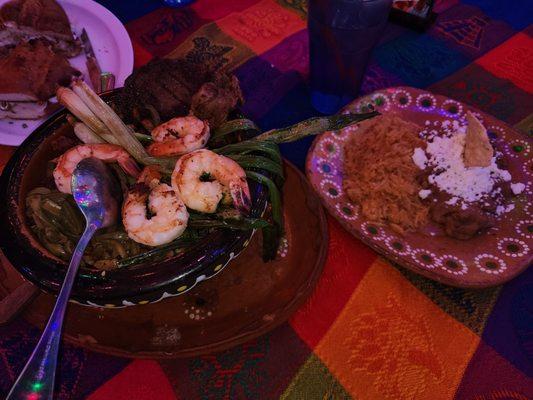 Torta and molcajete gey