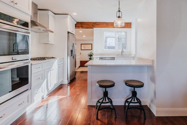 White Shaker kitchen in Lynnfield, MA