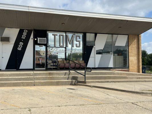 Tom's Barbershop, Oklahoma City.