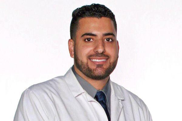 Dr. Hussein Latif, owner and Dentist at 1st Choice Dental in Bridgeview, IL