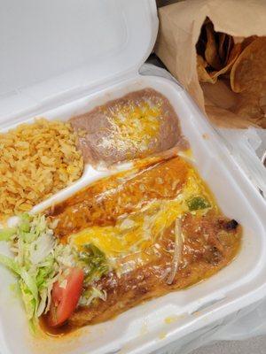 2 item combo shredded beef enchilada & chili relleno very good 12.99