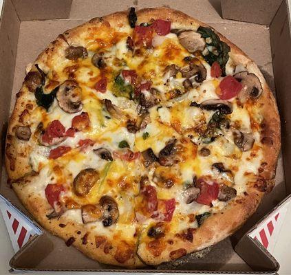 Small hand tossed - no sauce, cheese, cheddar cheese, feta cheese, tomatoes, onion, spinach, and extra mushrooms. Super yummy